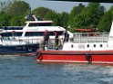 Motor Segelboot mit Motorschaden trieb gegen Alte Liebe bei Koeln Rodenkirchen P024